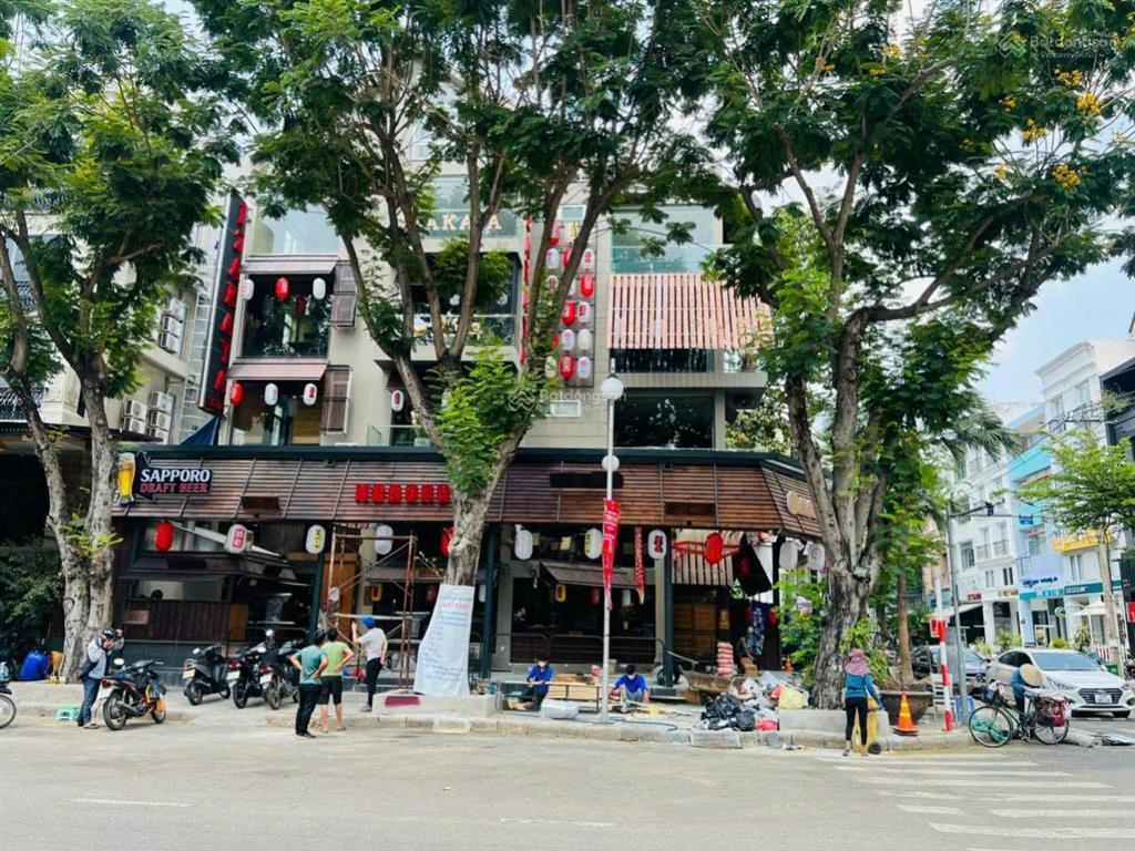 Cho thuê nhà phố góc 2 mặt tiền bùi bằng đoàn, 611m² sàn, xây dựng hầm + 6 tầng, 14 phòng