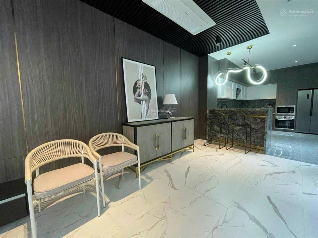 Cho thuê biệt thự mỹ hưng 5 phòng ngủ full nội thất đẹp  8,13 x 19m