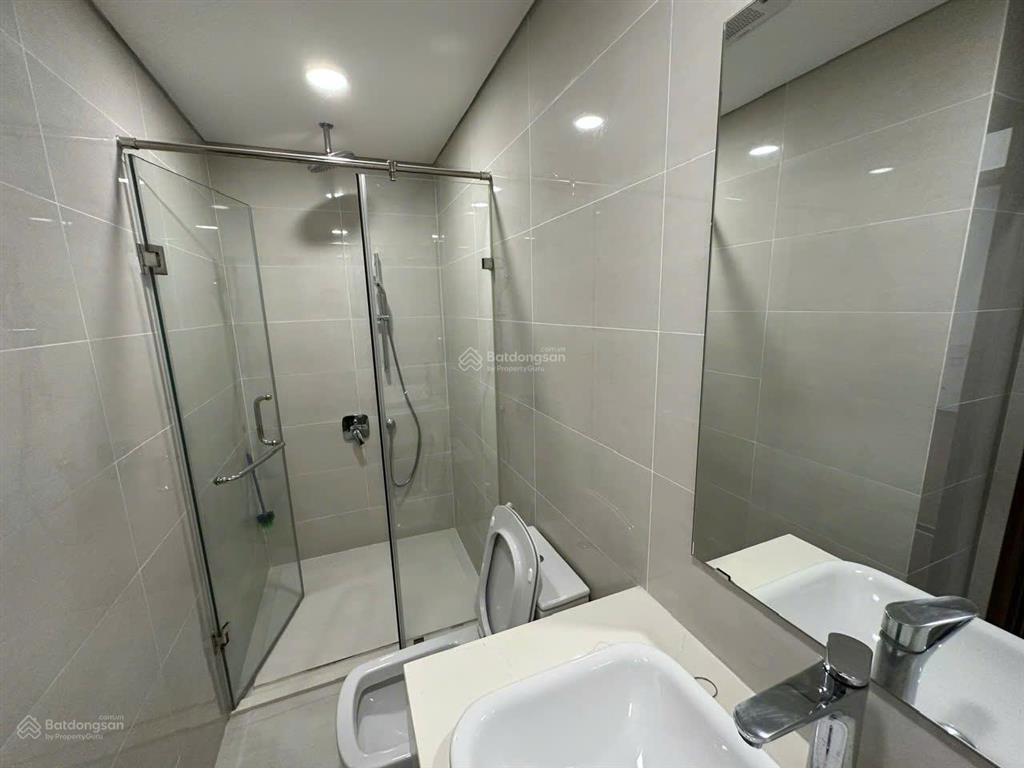 Kẹt tiền bán gấp eco green sài gòn, 6,4 tỷ, 80m2, 3pn, 2wc, sổ hồng
