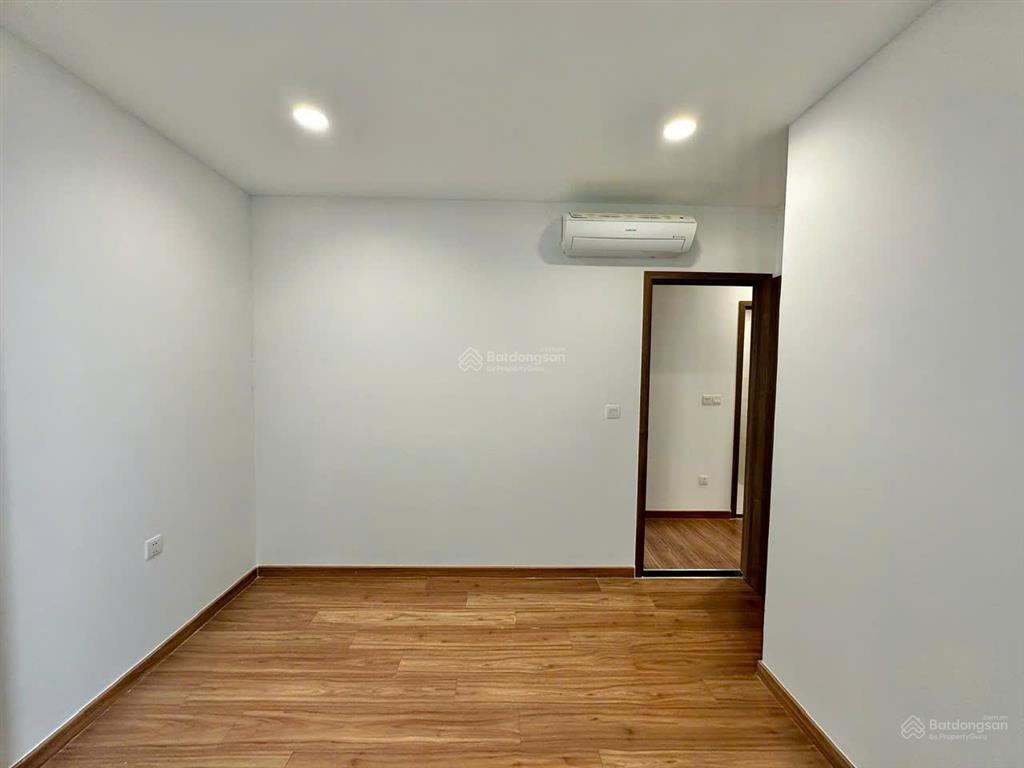 Kẹt tiền bán gấp eco green sài gòn, 6,4 tỷ, 80m2, 3pn, 2wc, sổ hồng