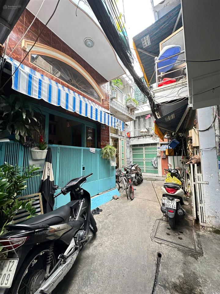 Nhỉnh 5 tỷ có ngay nhà vip khu nhà giàu 391 trần hưng đạo, quận 1