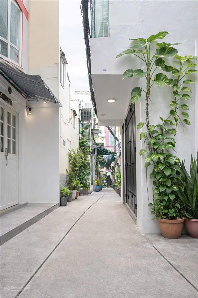 Nhỉnh 5 tỷ có ngay nhà vip khu nhà giàu 391 trần hưng đạo, quận 1