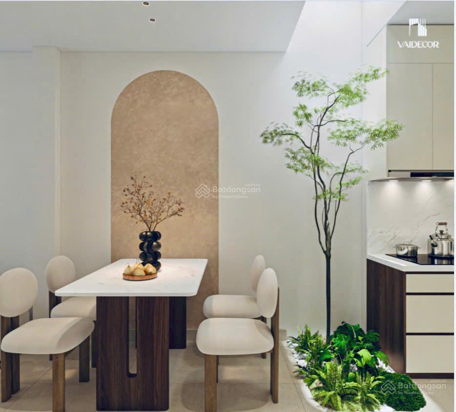 Nhà trung tâm q5, 3 tầng, cn 30m2, 2 pn, 10 m ra mt, nhà mới đẹp nội thất xịn xò, nhỉnh 6 tỷ