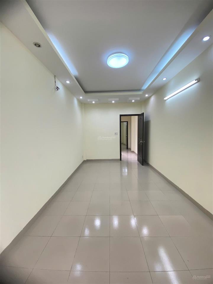 Nhà trung tâm q5  sát mặt tiền  nhỉnh 7 tỷ