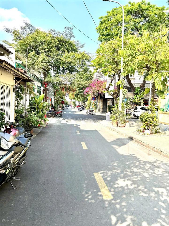 Chủ bán gấp giảm ngay 1 tỷ  chỉ nhỉnh 7 tỷ có ngay mặt tiền trung tâm q10kinh doanh đa ngành nghề