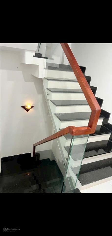 Siêu phẩm còn sót lại nguyễn đình chiểu, q3  34m2  4 tầng chỉ nhỉnh 8 tỷ