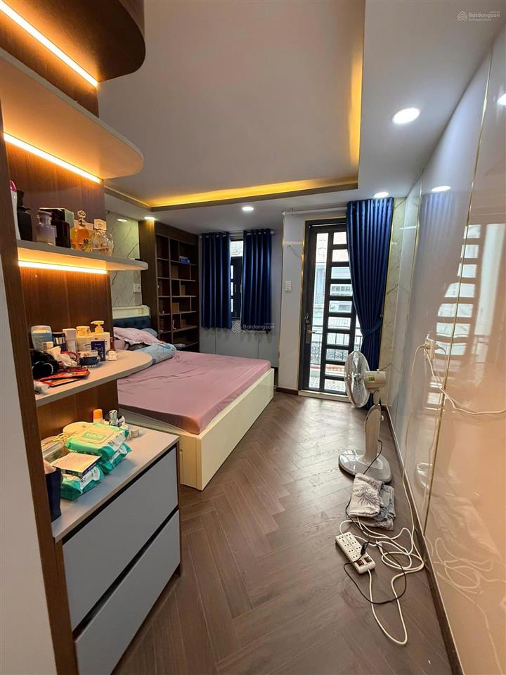 Siêu phẩm nhà mới hồ thị kỷ  ngang gần 4m  chủ bán gấp chỉ nhỉnh 6 tỷ