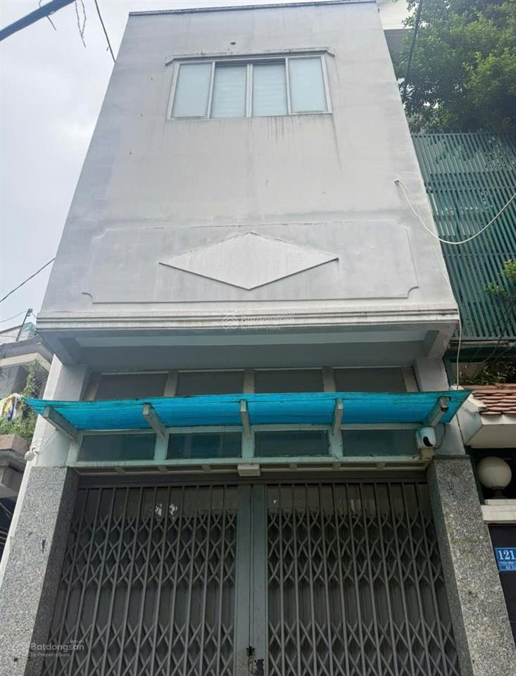 Nhà trung tâm q5, căn góc hai mặt hẻm, nở hậu gần 6m, khu an ninh, thông tứ tung, nhỉnh 6 tỷ