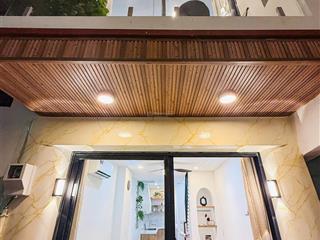 Trung tâm q5, 3 tầng, nhà mới đẹp nội thất xịn xò, an ninh, thông tứ tung, nhỉnh 6 tỷ