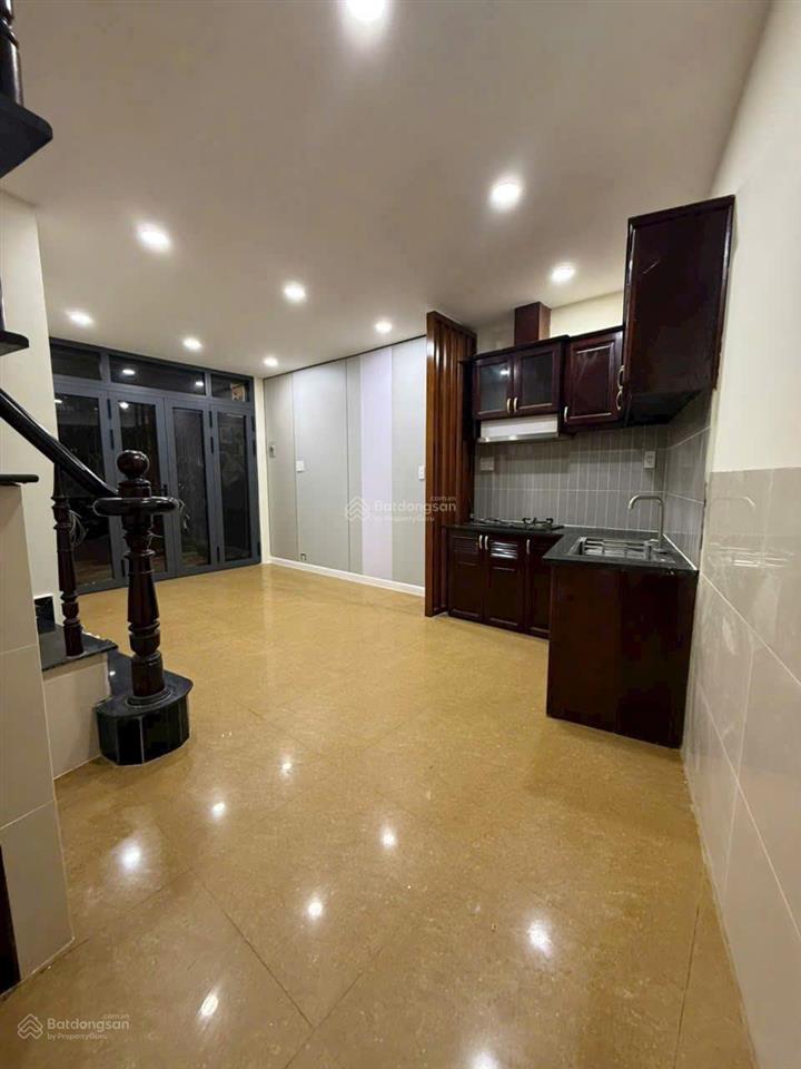 Nhà 3 tầng trần hưng đạo, quận 1 hẻm thông  giảm còn 5,3 tỷ! (754)