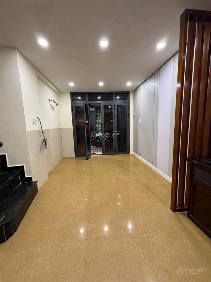 Nhà 3 tầng trần hưng đạo, quận 1 hẻm thông  giảm còn 5,3 tỷ! (754)