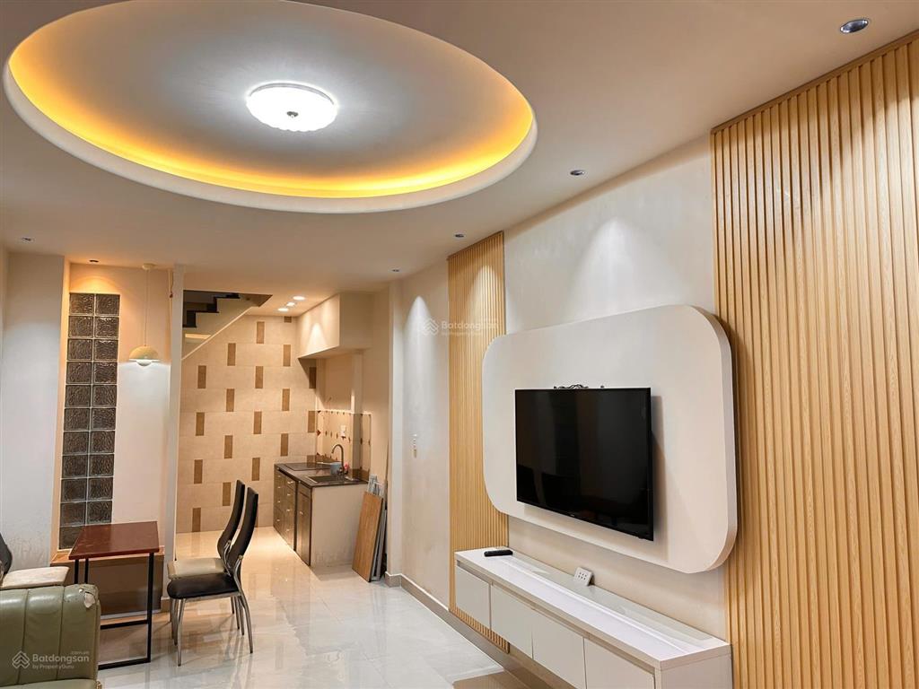 Chủ thiện chí bán  giảm gần 1 tỷ! hxh nguyễn đình chiểu, trung tâm q3 nhà mới đẹp nhỉnh 8 t.ỷ!