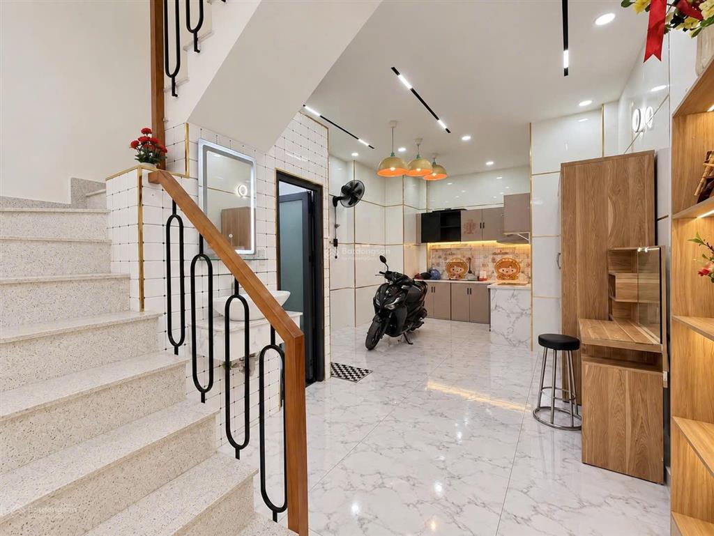 Giảm sốc 1,7 tỷ còn 6,99 tỷ! nhà lê văn duyệt, bình thạnh, sát q1 ô tô đỗ cửa!