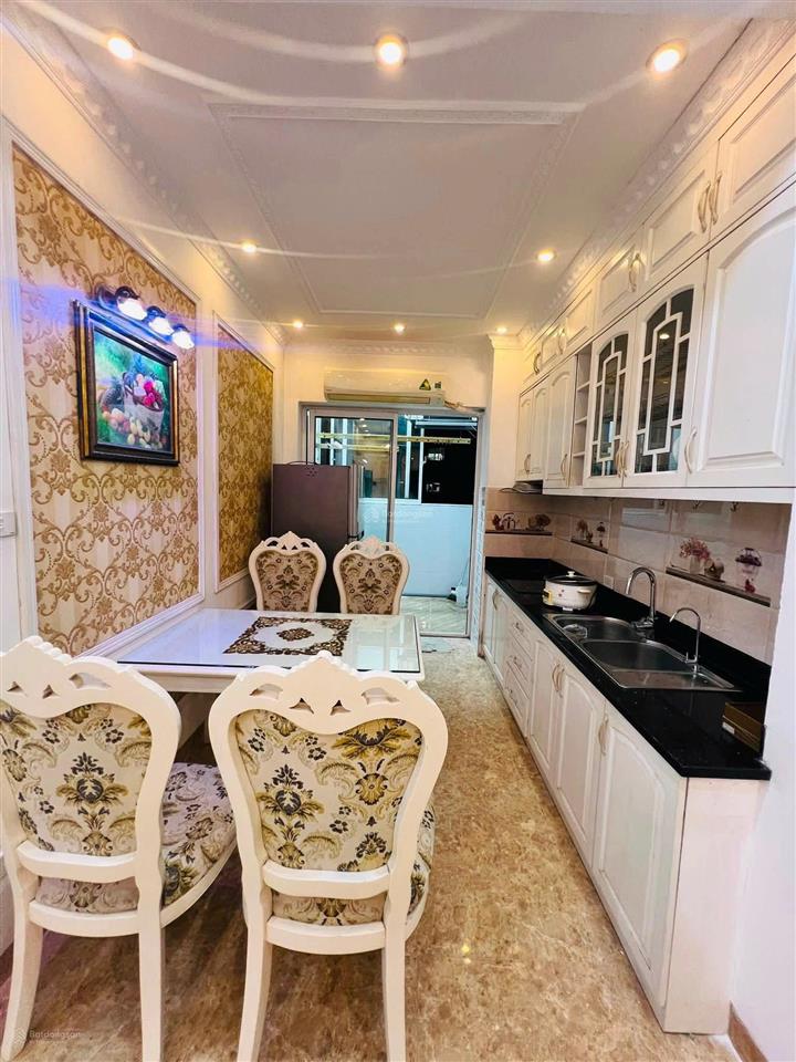 Cho thuê chung cư n4b lê văn lương  70m2/2pn