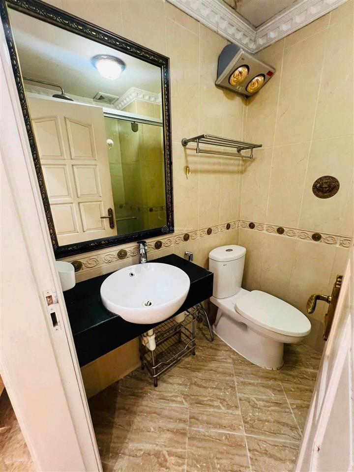 Cho thuê chung cư n4b lê văn lương  70m2/2pn