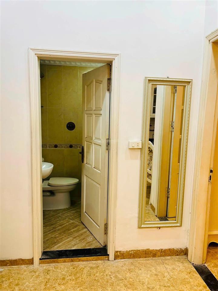 Cho thuê chung cư n4b lê văn lương  70m2/2pn