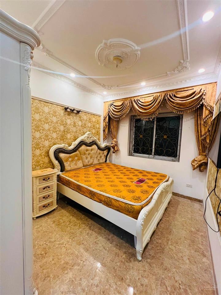 Cho thuê chung cư n4b lê văn lương  70m2/2pn