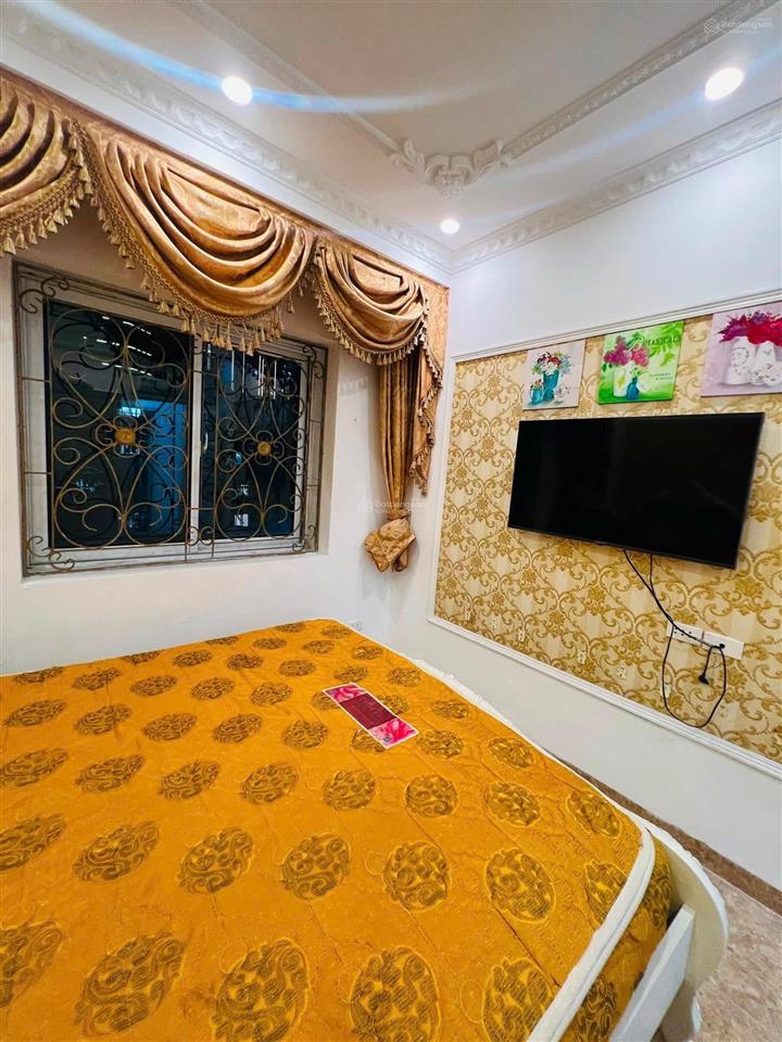 Cho thuê chung cư n4b lê văn lương  70m2/2pn