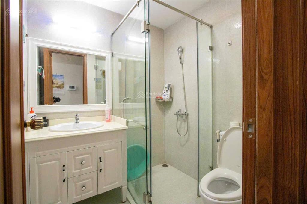 Cho thuê chung cư ct4 iris garden  62m2/2pn