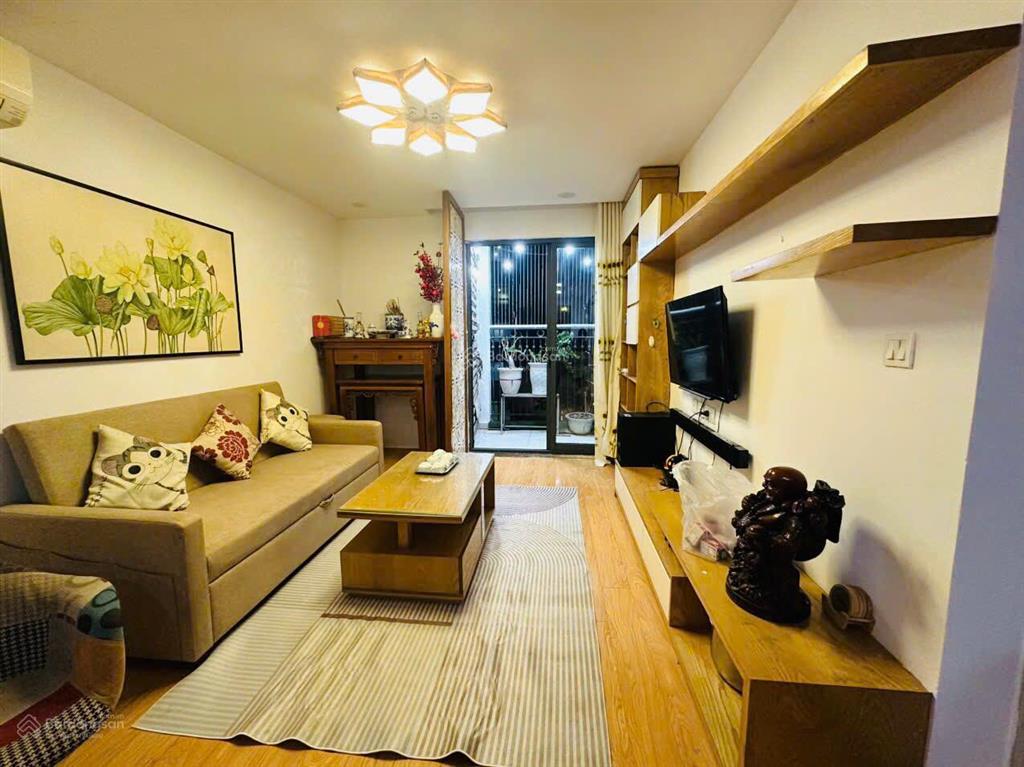 Cho thuê chung cư the garden hill, 99 trần bình  68m2/2pn