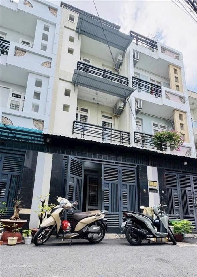 Bán nhà đối diện đại học luật  mặt tiền đường số 6, thủ đức. giá 5,5 tỷ/ 4mx20m80m2. sổ hồng sẵn