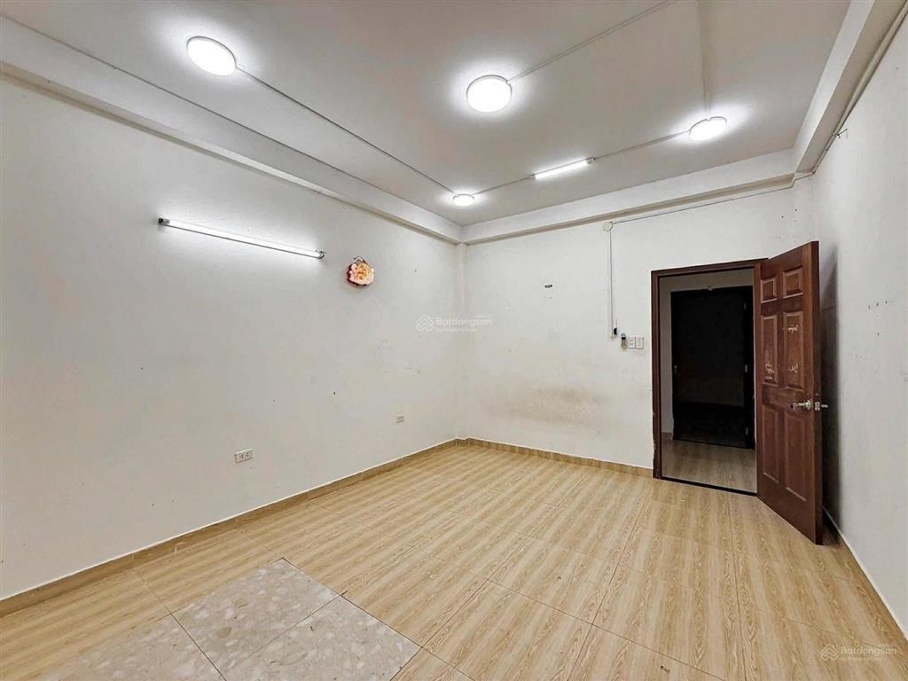 Bán nhà q1 hẻm oto tránh 1x9 cống quỳnh. 4,1x16m (65,6m2). sổ hồng hoàn công 2017
