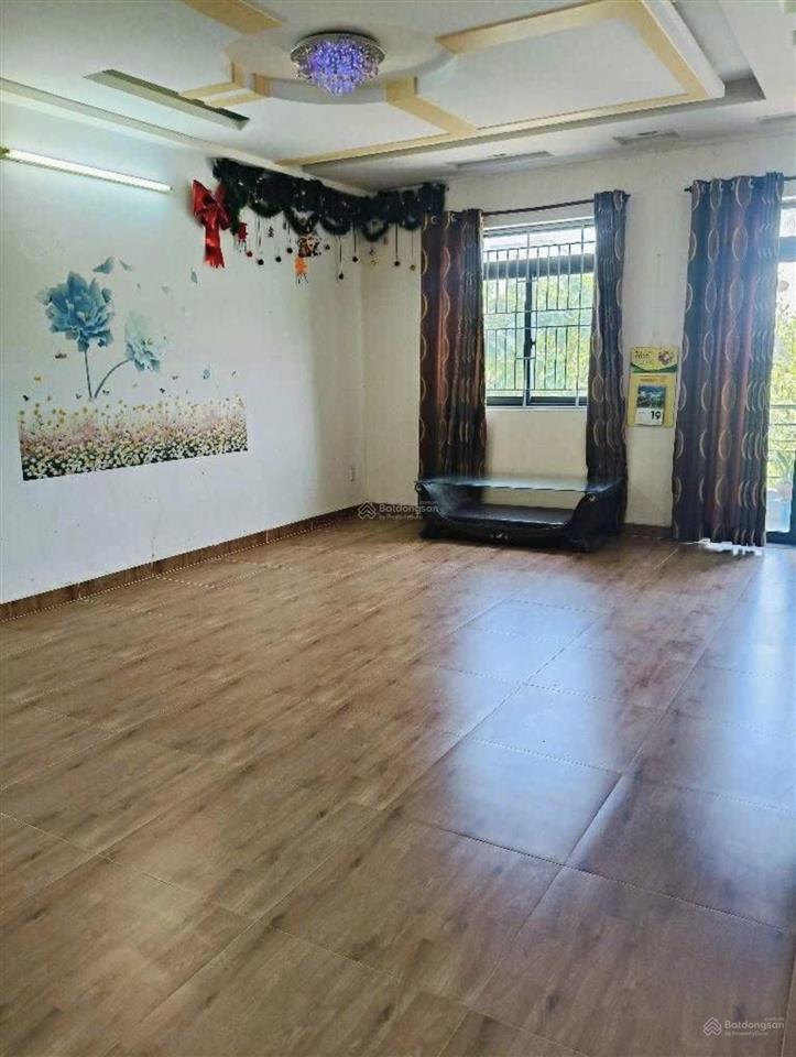 Ngộp bank! chủ ra gấp nhà mặt tiền nguyễn kiệm, phú nhuận. thu về 6tỷ500/ 67,5m2 (4,5x15) sổ sẵn