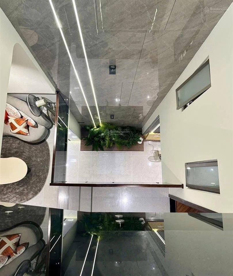 Bán nhà sát mặt tiền đường d5, bình thạnh  giá 7 tỷ 330/63m2 (4,5x14m). ngay đh giao thông vận tải