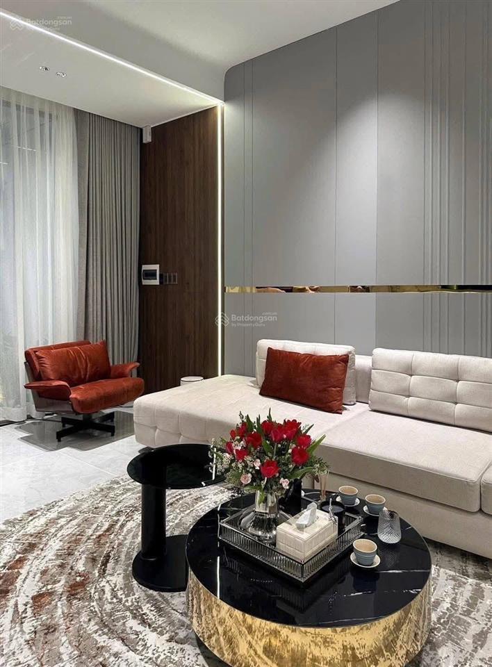 Bán nhà sát mặt tiền đường d5, bình thạnh  giá 7 tỷ 330/63m2 (4,5x14m). ngay đh giao thông vận tải