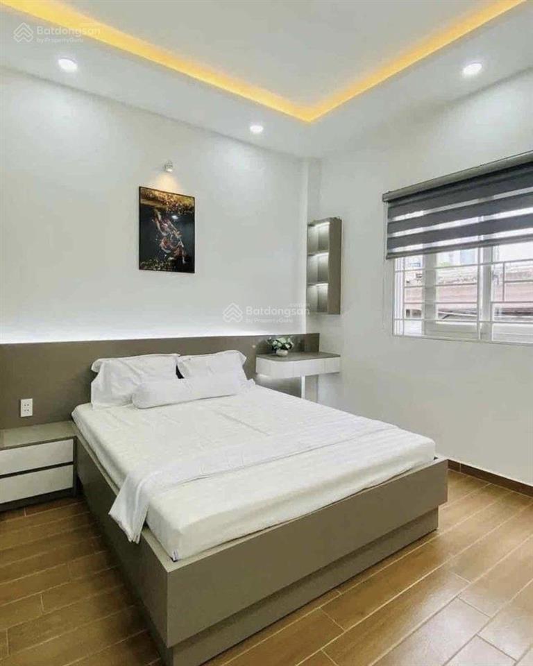 Nhà hot! bán nhanh nhà mặt tiền đường số 10, quận 7. giá 5 tỷ 050/ 60m2 (4x15m) khu kinh doanh tốt
