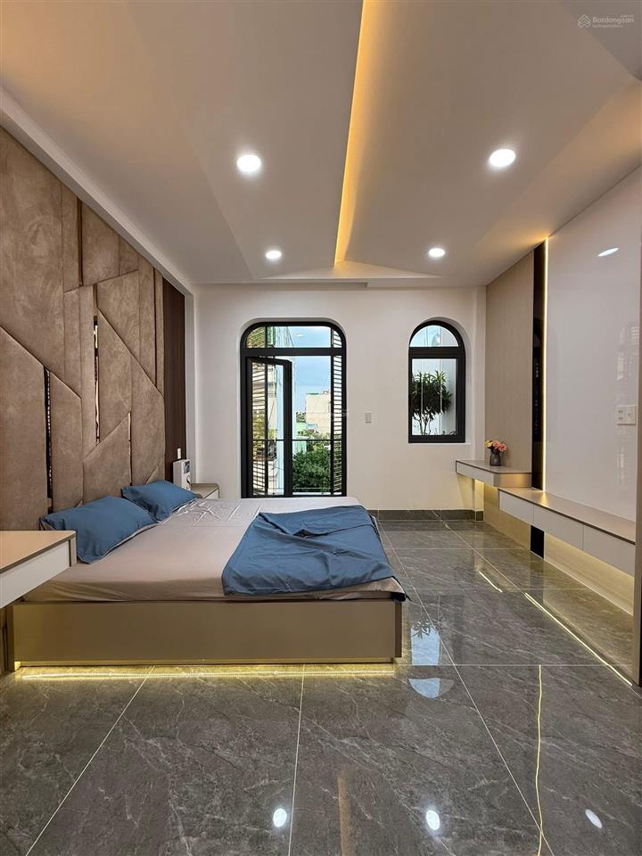 Khu an ninh kế q1 bán nhà đường thân văn nhiếp, q2. 4x16m. nhà vừa đươc sơn sửa lại