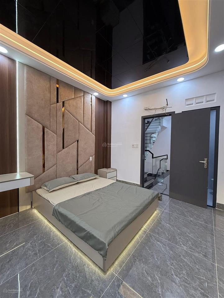 Khu an ninh kế q1 bán nhà đường thân văn nhiếp, q2. 4x16m. nhà vừa đươc sơn sửa lại