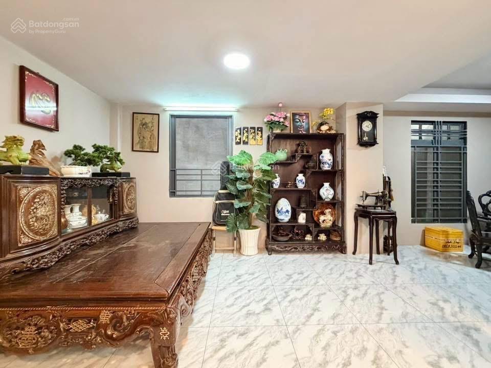 Bán nhà sau lưng gigamall đường số 20, thủ đức. giá 7 tỷ 330/ 8mx14,5m (116m2). đang cho thuê 32tr