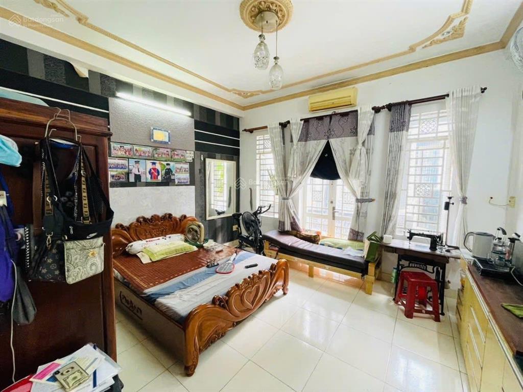 Nhà mặt tiền gần chợ ngay đường gò dưa, thủ đức. giá 5 tỷ 955/ 71,5m2 (5,5x13m)  giá mềm khu vực