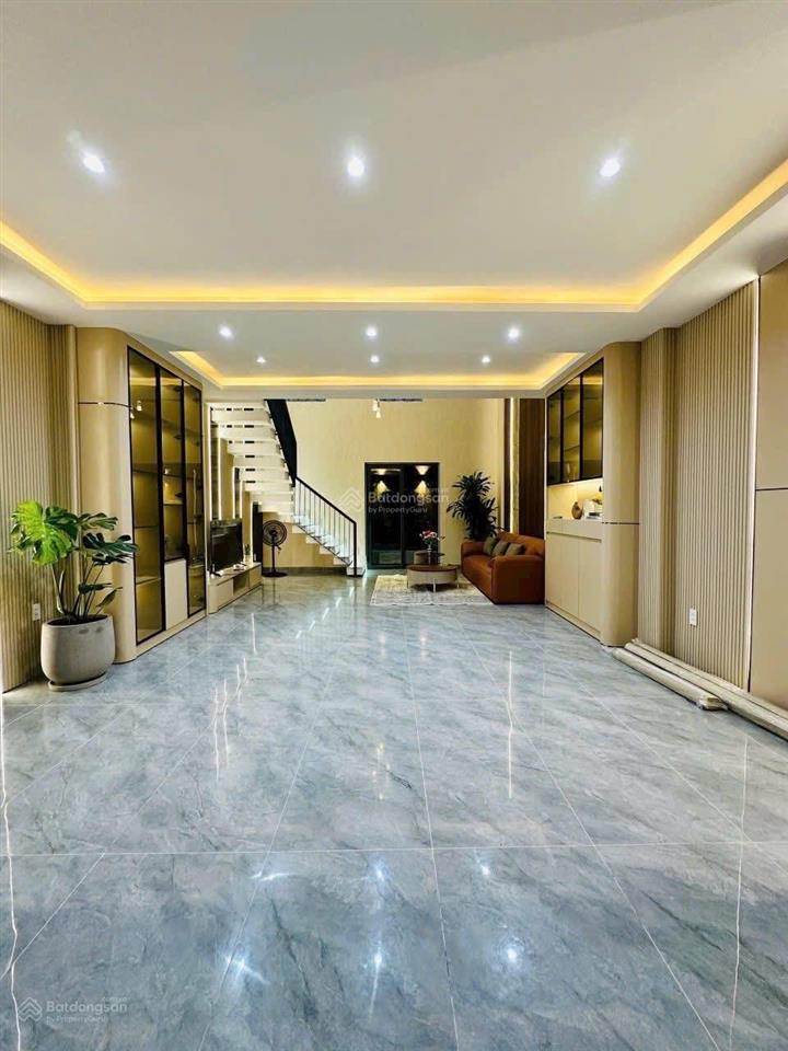 Chính chủ! bán nhà đường số 40, phường tân phong, quận 7. chốt 5mx12,6m. khu nhiều tiện ích