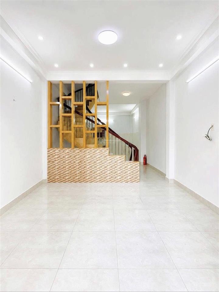 Bán nhà mt đường tuệ tỉnh, quận 11  giá 5 tỷ 770/ 60m2. đang cho thuê 25tr/tháng hợp đồng tới 2028