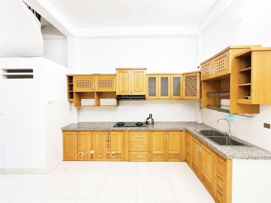 Bán nhà mt đường tuệ tỉnh, quận 11  giá 5 tỷ 770/ 60m2. đang cho thuê 25tr/tháng hợp đồng tới 2028