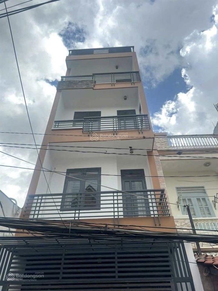 Chủ định cư cần bán nhà 2 mặt tiền đường hoà bình, q11. 66m2 ngay cổng đầm sen nước