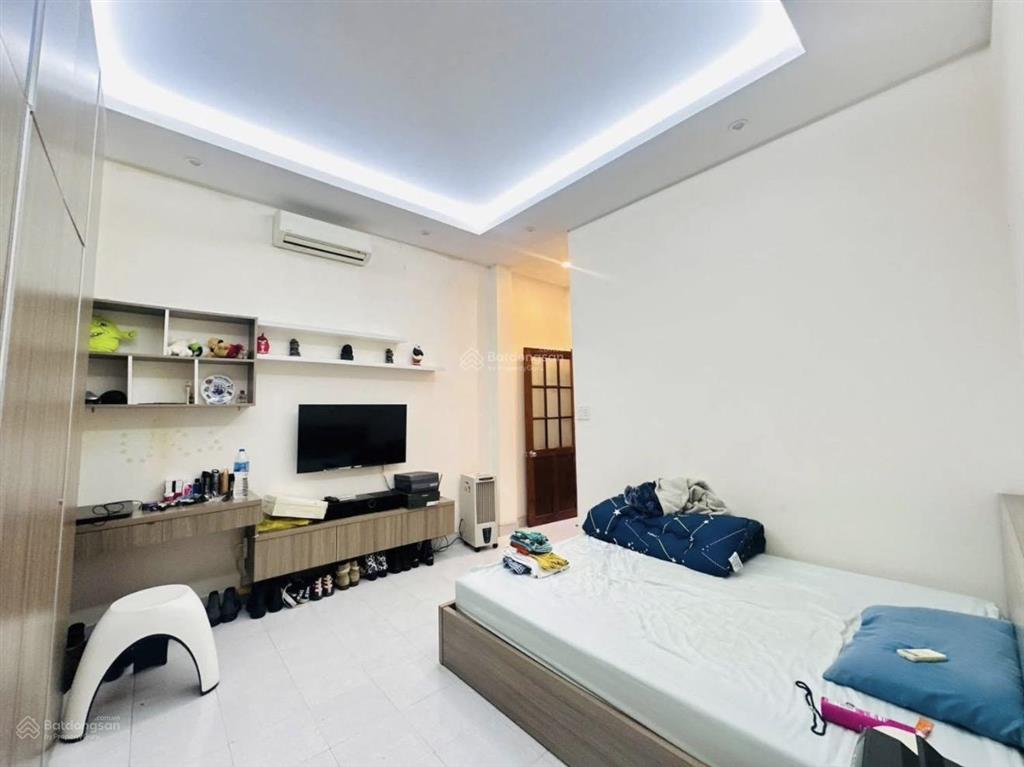 Chính chủ bán nhà phạm văn chí, quận 6. giá bán 6,33 tỷ/ 70,9m2 (4,3x16,5) không quy hoạch