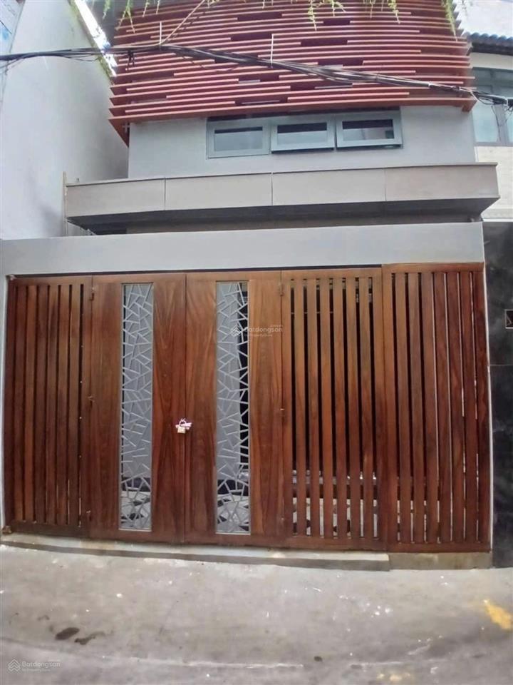 Kiến trúc sư cần bán lại nhà xây ở ngay đường 3 tháng 2, quận 10. giá 7 tỷ 050/ 67,6m2. nhà nở hậu