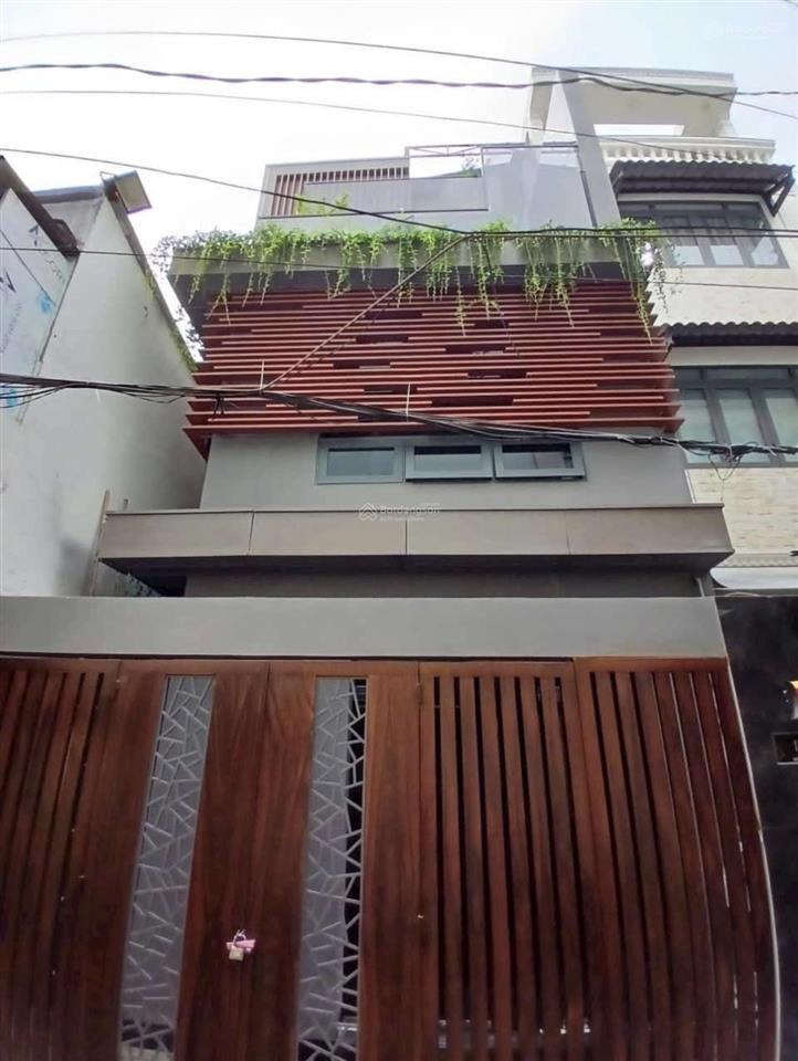 Kiến trúc sư cần bán lại nhà xây ở ngay đường 3 tháng 2, quận 10. giá 7 tỷ 050/ 67,6m2. nhà nở hậu