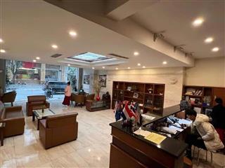 Khách sạn 15 tầng đã hoàn công, 40 phòng 3 sao, trung tâm ba đình view cực hiếm hồ tây