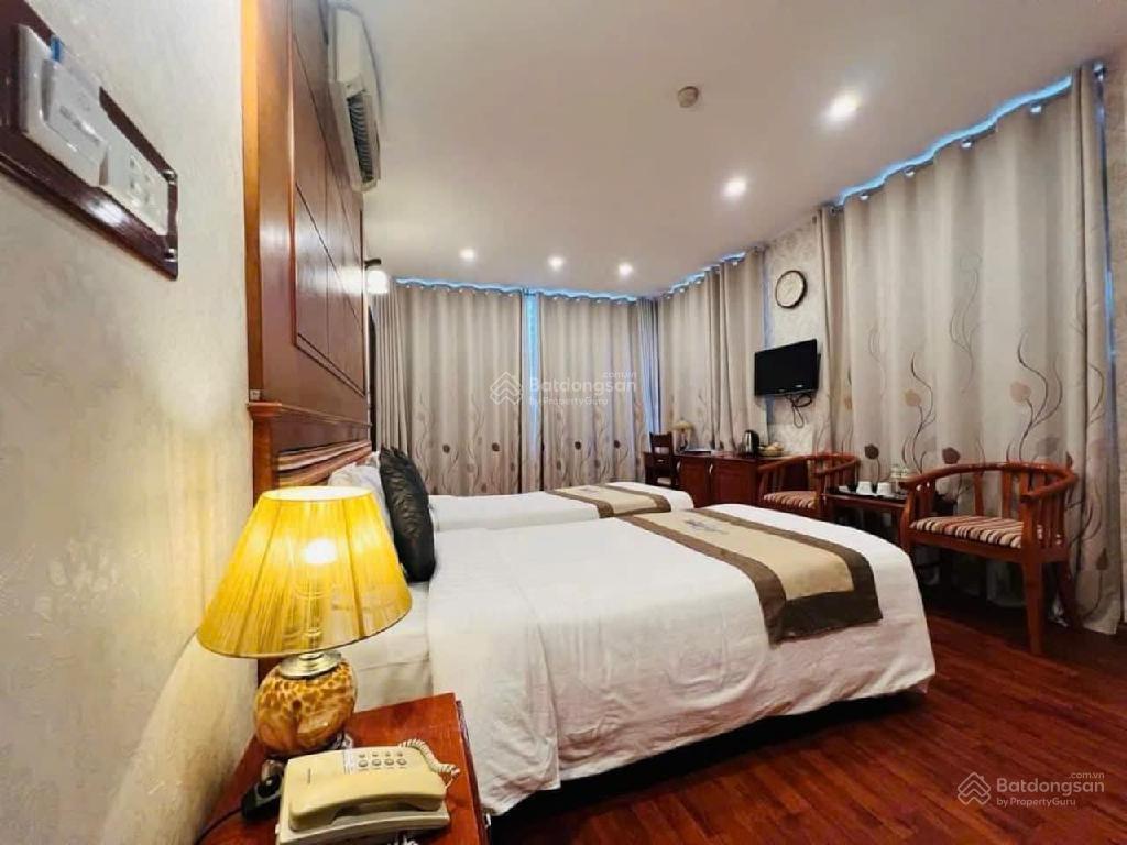 Khách sạn 15 tầng đã hoàn công, 40 phòng 3 sao, trung tâm ba đình view cực hiếm hồ tây