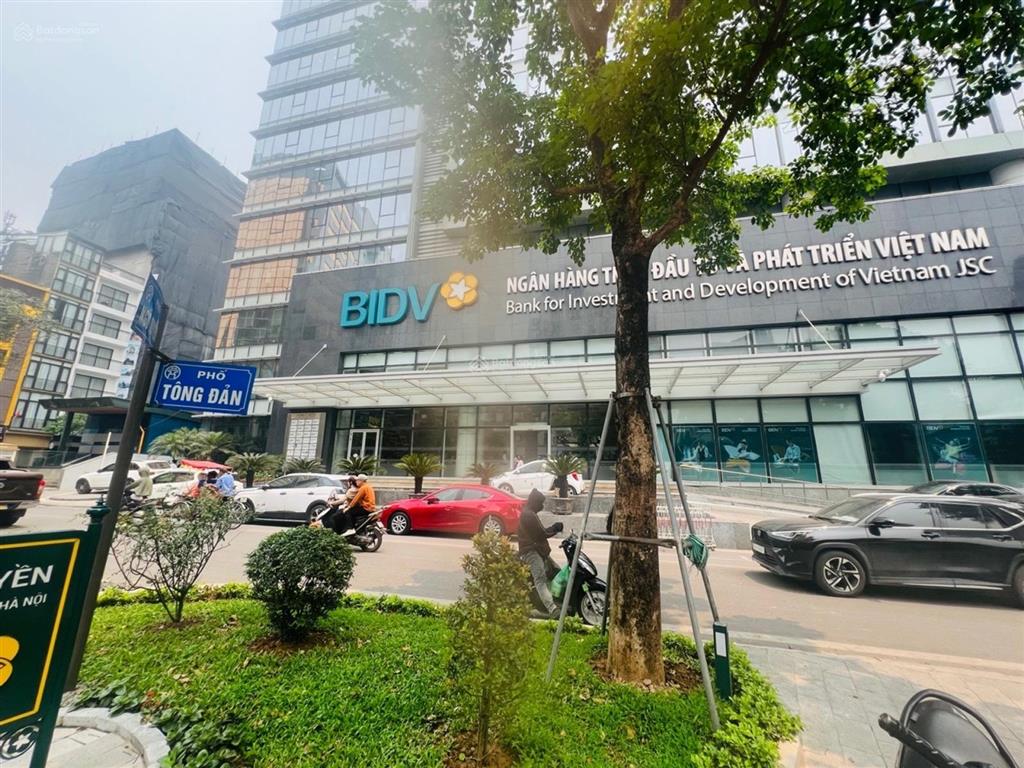 Hiếm tòa nhà phố hàng vôi 7 tầng thang máy 3 mặt thoáng view vườn hoa ngô quyền dòng tiền 48000đô