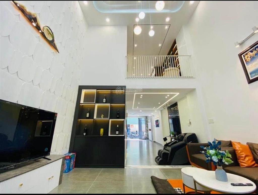 Bán nhà ngay trục phạm văn đồng đường số 17, thủ đức. giá 6 tỷ/65m2, gần tttm gigamall, sổ sạch