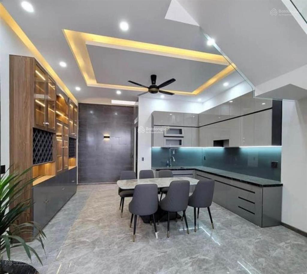 Kẹt tiền kinh doanh bán gấp nhà trịnh khắc lập, q2. giá8tỷ700/93m2(5x18,6m) đang cho thuê 28 triệu