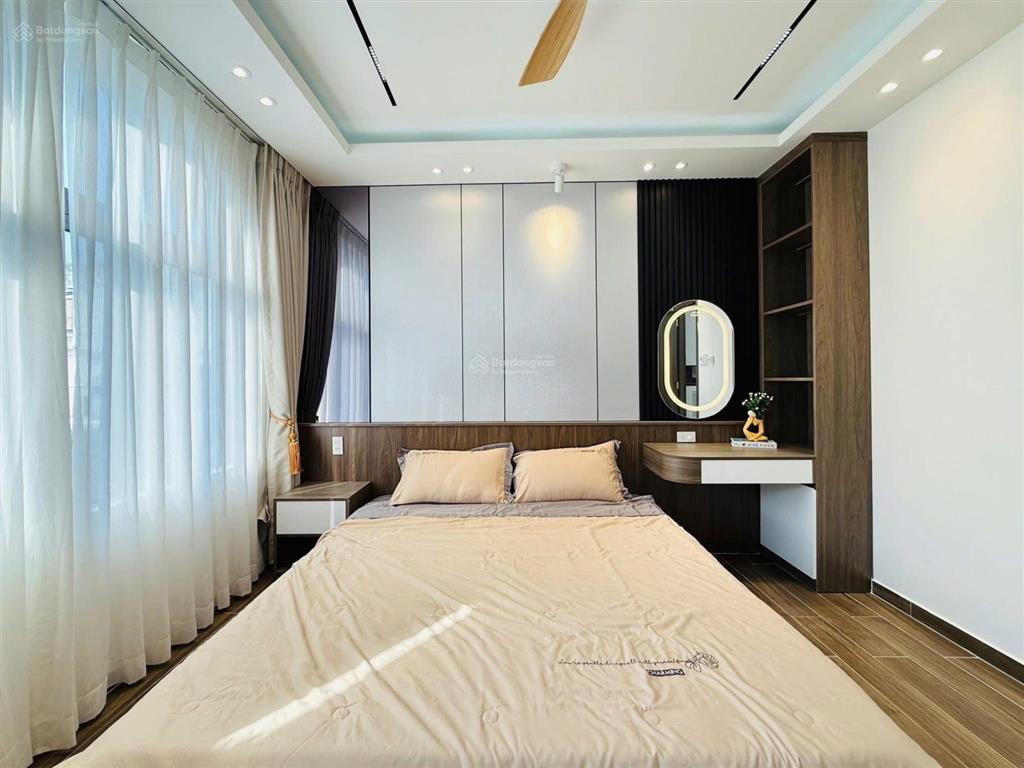 Cần bán nhà nguyễn thái sơn, gò vấp. 67,2m2 (4,8x14m), sổ hồng riêng, đang cho thuê 20tr