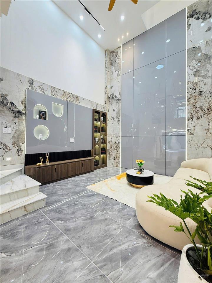 Cần bán nhà nguyễn thái sơn, gò vấp. 67,2m2 (4,8x14m), sổ hồng riêng, đang cho thuê 20tr