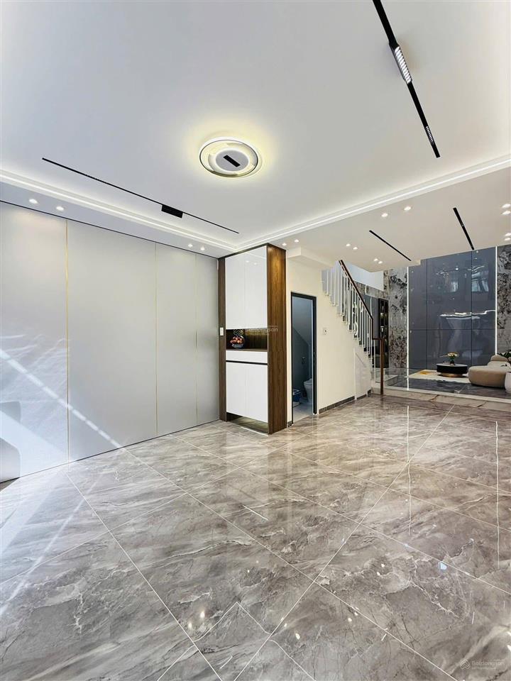 Cần bán nhà nguyễn thái sơn, gò vấp. 67,2m2 (4,8x14m), sổ hồng riêng, đang cho thuê 20tr