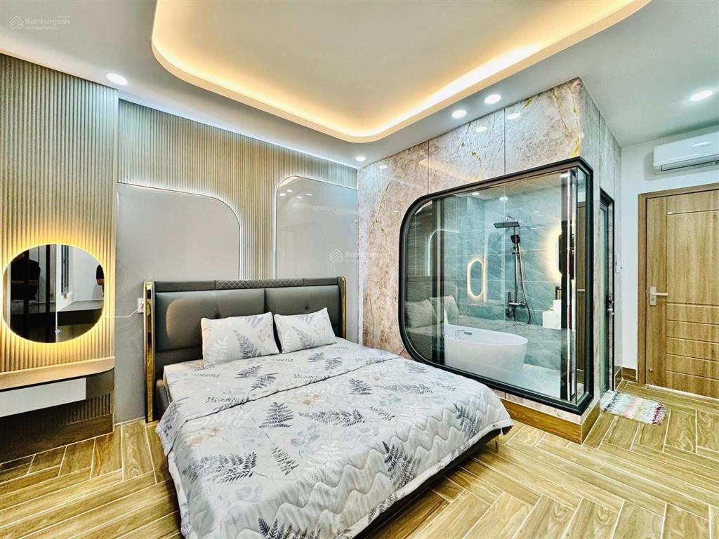 Ngộp bank bán gấp nhà phạm cự lượng, tân bình. giá4tỷ900/70m2. trệt3lầu.sổ cầm tay. cho thuê 30tr